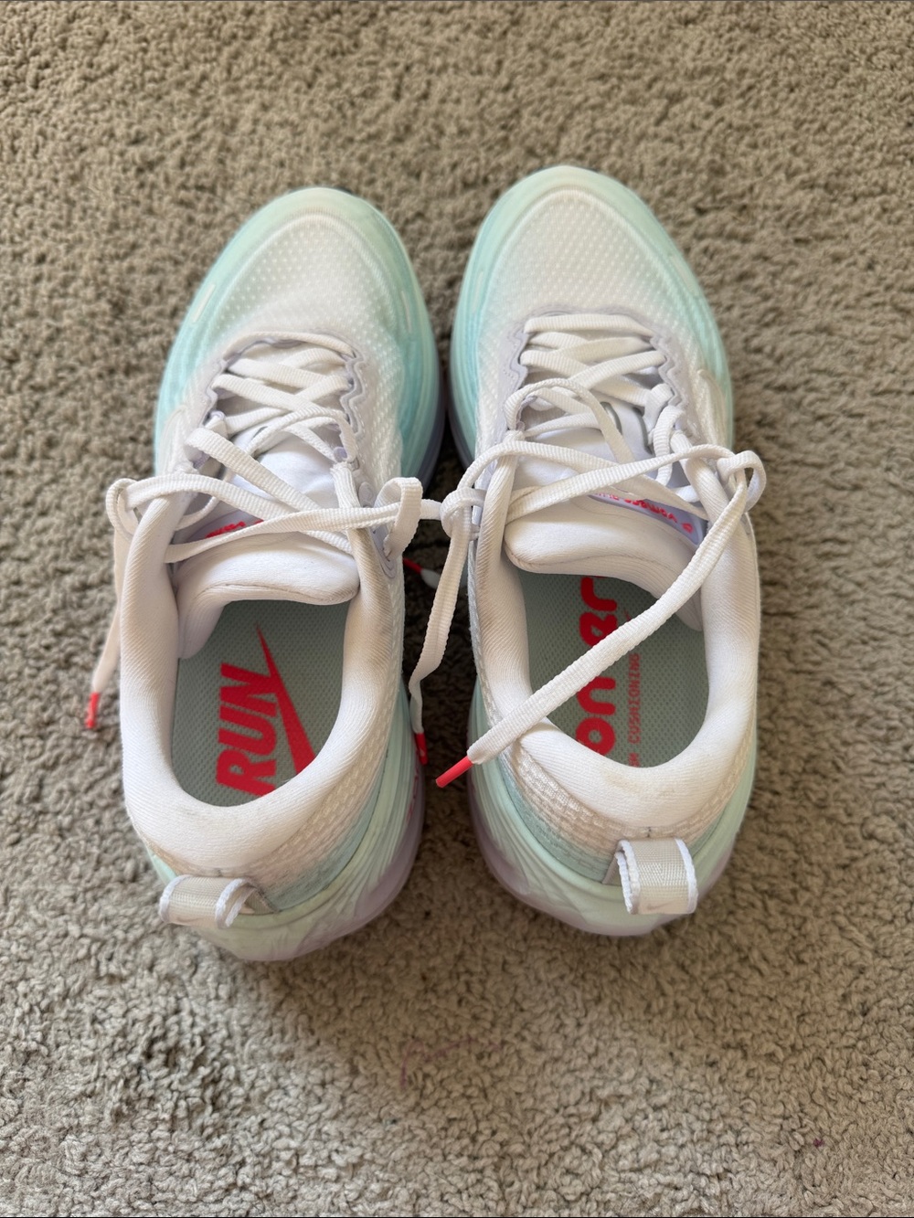 Nike Vomero Plus - Picture 5 of 8